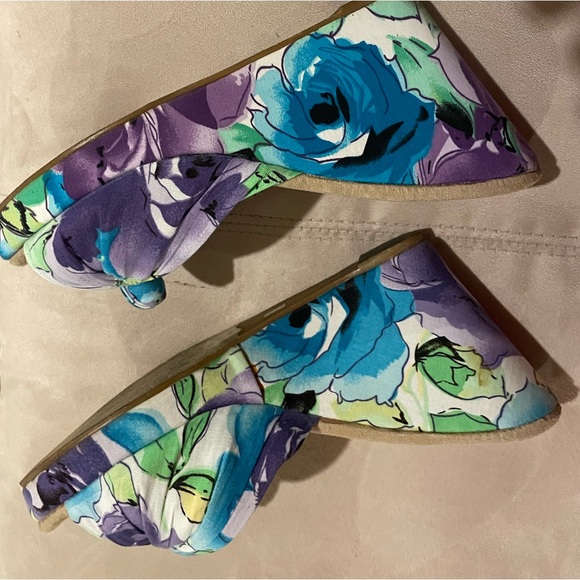 Charming Charlie wedges - Picture 2 of 4